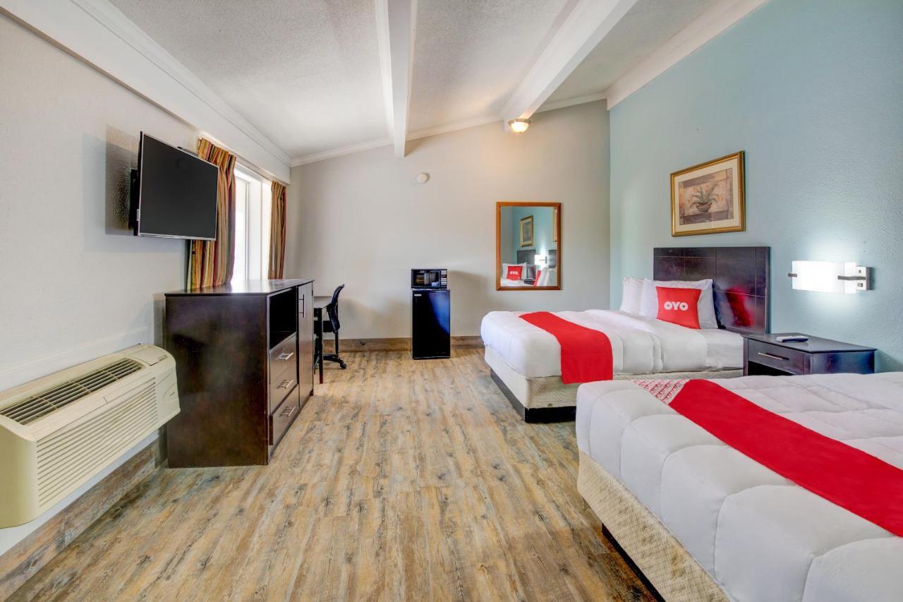 Oyo Hotel Lake Charles La I-10 Esterno foto