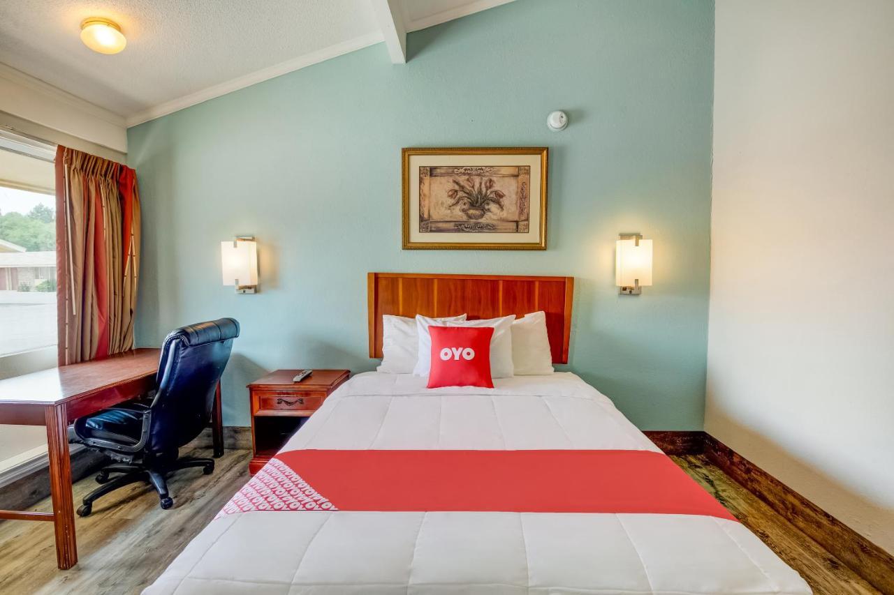 Oyo Hotel Lake Charles La I-10 Esterno foto