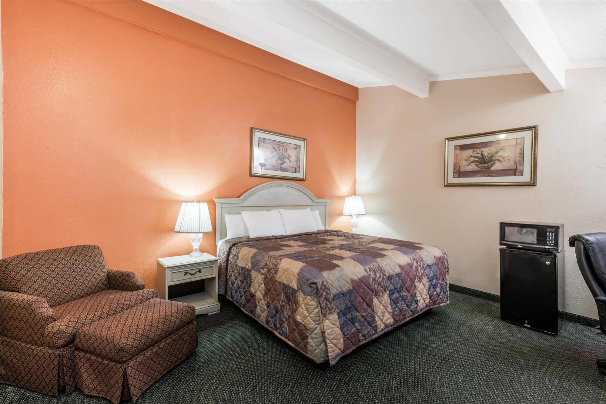 Oyo Hotel Lake Charles La I-10 Esterno foto