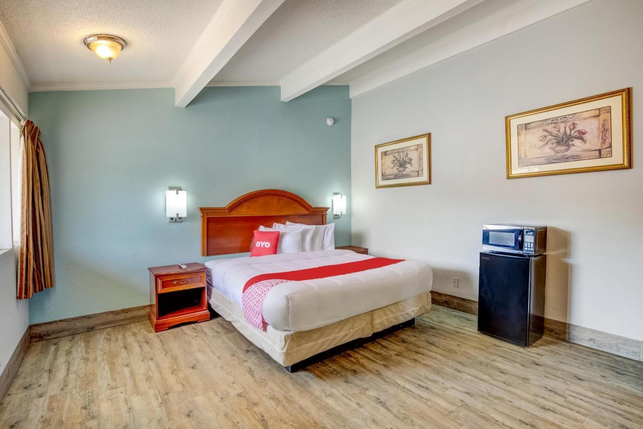 Oyo Hotel Lake Charles La I-10 Esterno foto